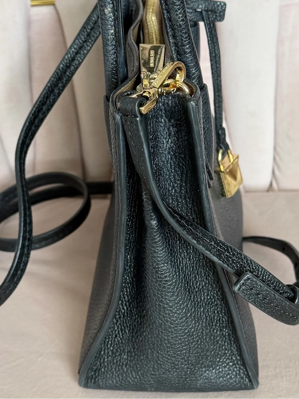 MICHAEL KORS⭐️🖤 Mercer Black Leather Crossbody